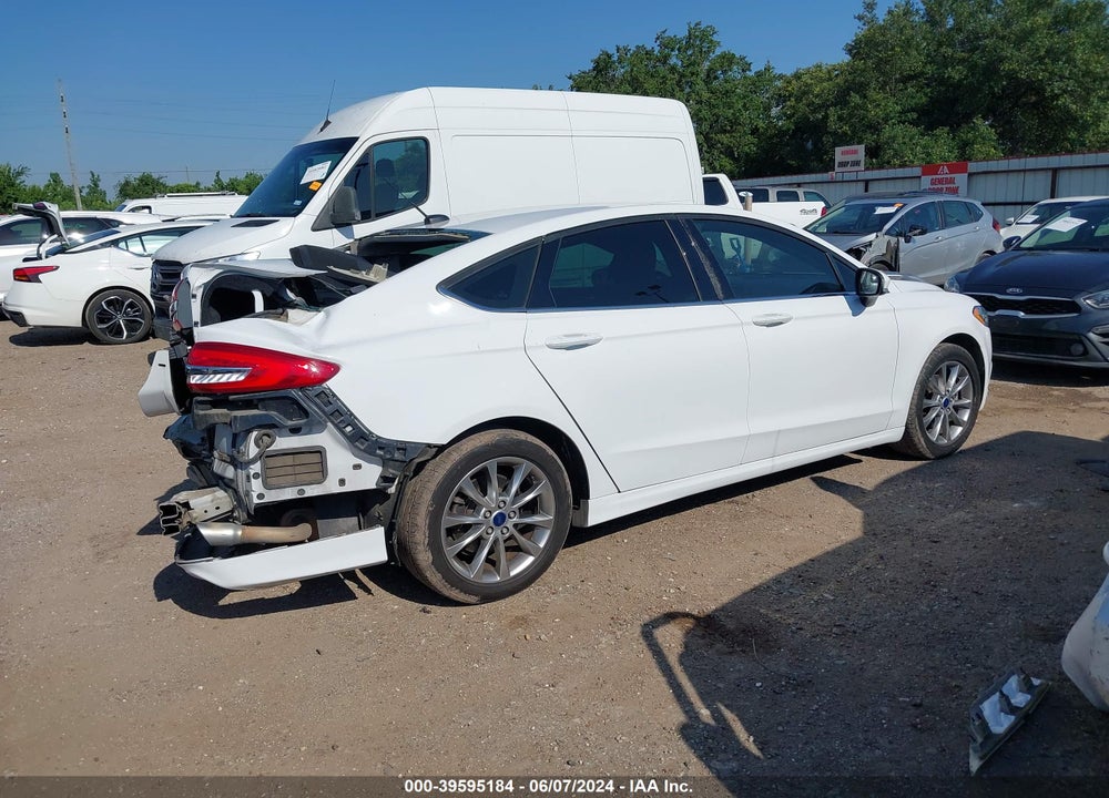 2017 FORD FUSION SE VIN: 3FA6P0H7XHR137732