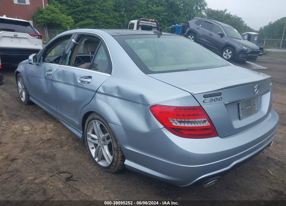 2014 MERCEDES-BENZ C 300 LUXURY 4MATIC/SPORT 4MATIC VIN: WDDGF8ABXER308474