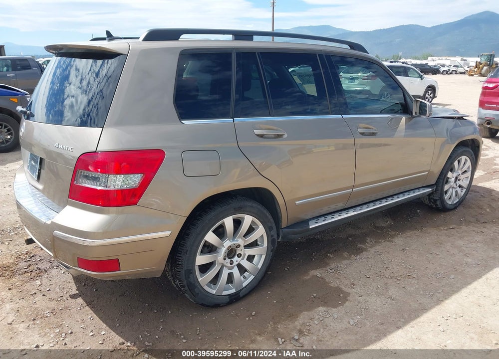 2010 MERCEDES-BENZ GLK 350 4MATIC VIN: WDCGG8HB1AF317468