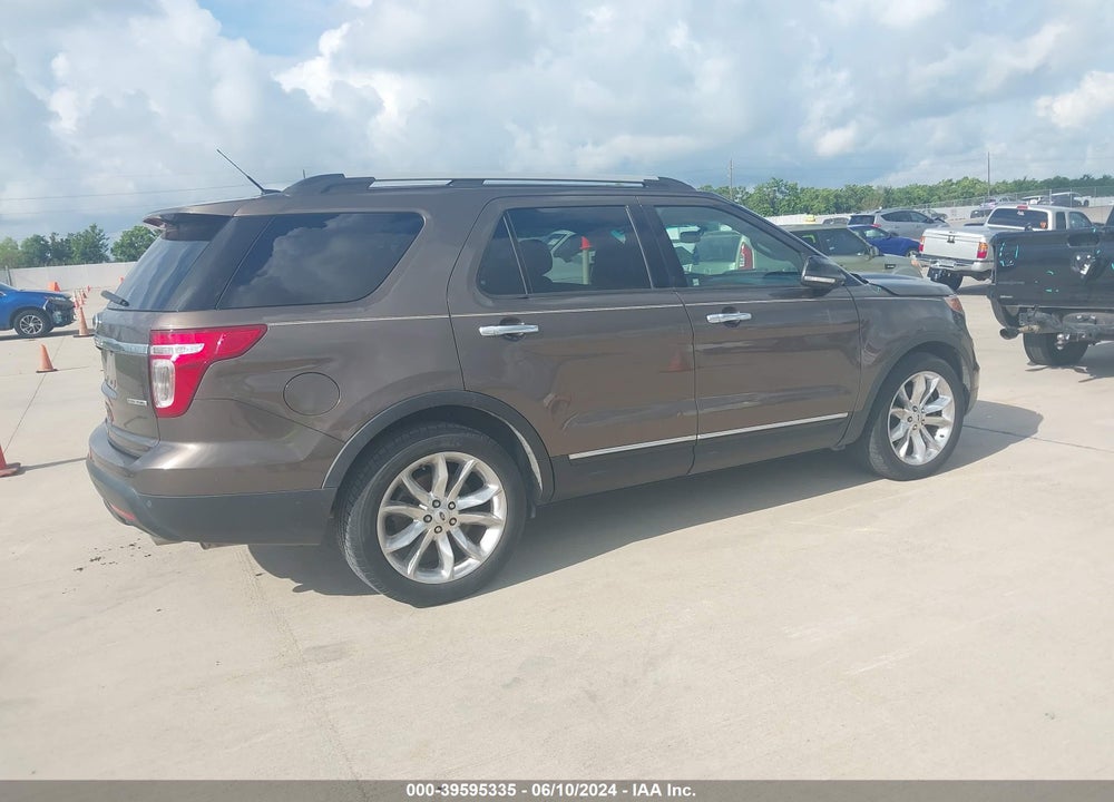 2015 FORD EXPLORER XLT VIN: 1FM5K7D82FGA91728
