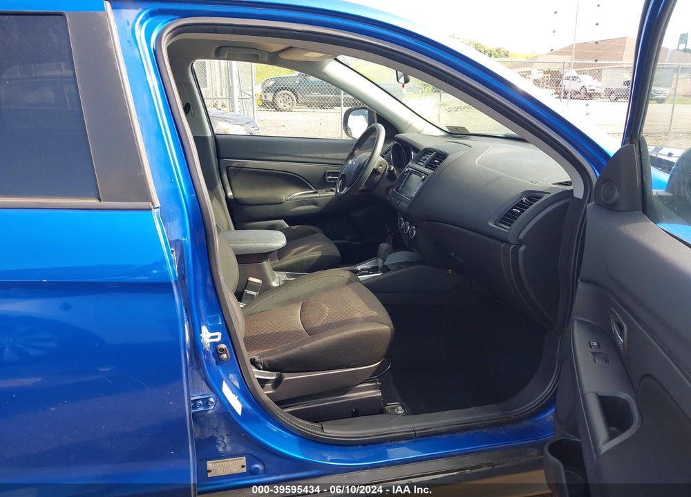 2018 MITSUBISHI OUTLANDER SPORT 2.0 LE VIN: JA4AR3AU7JU004550