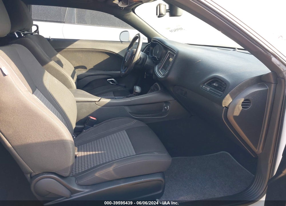 2020 DODGE CHALLENGER SXT VIN: 2C3CDZAG1LH110416