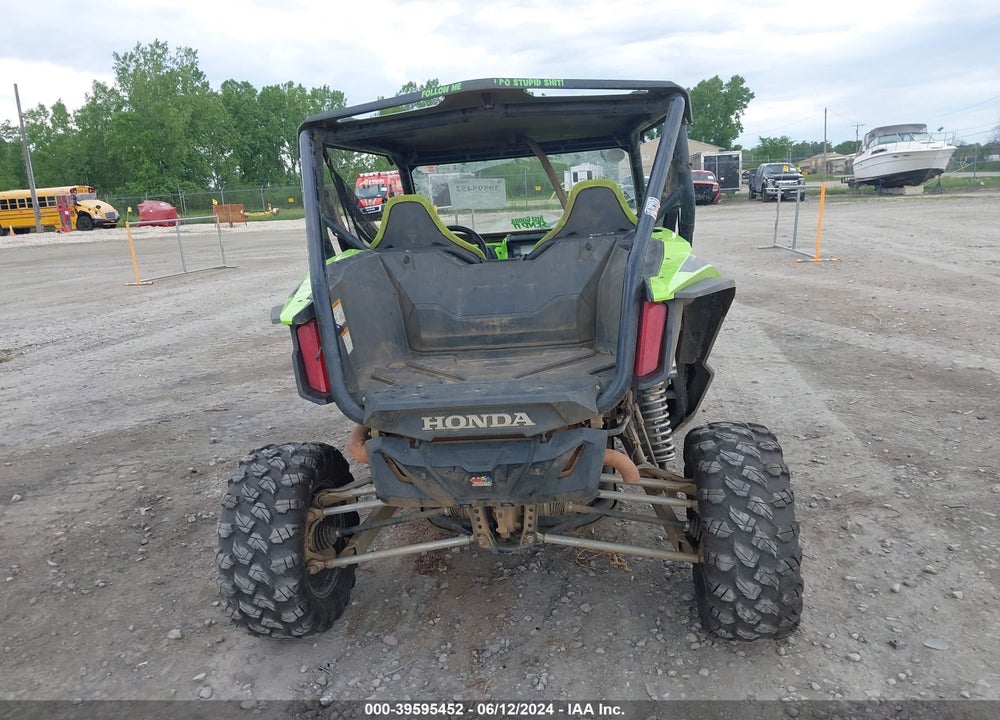 2019 HONDA SXS1000 S2R VIN: 1HFVE0543K4003706