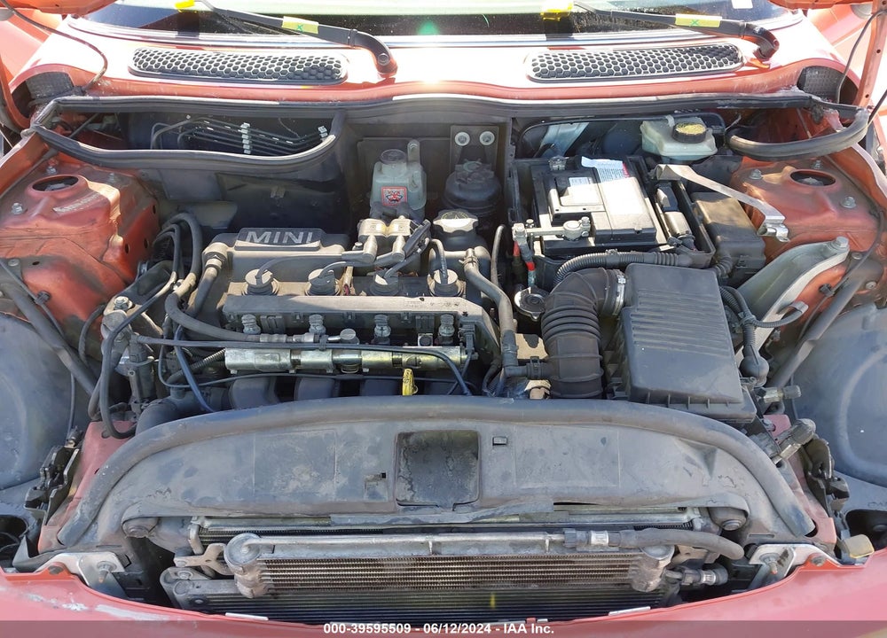 2006 MINI COOPER VIN: WMWRF33526TG14621