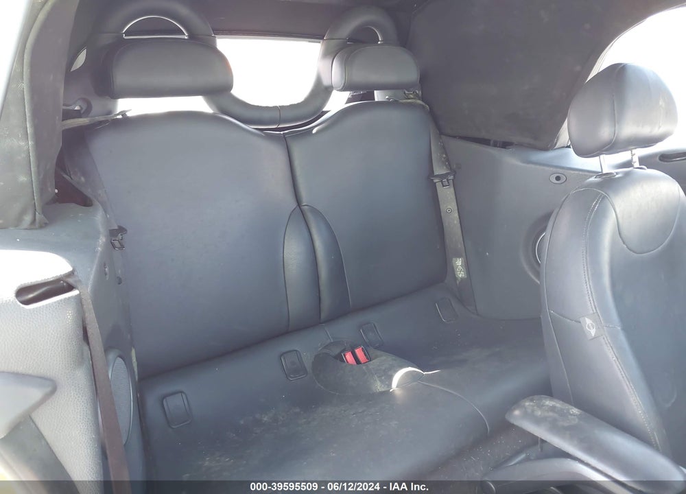 2006 MINI COOPER VIN: WMWRF33526TG14621