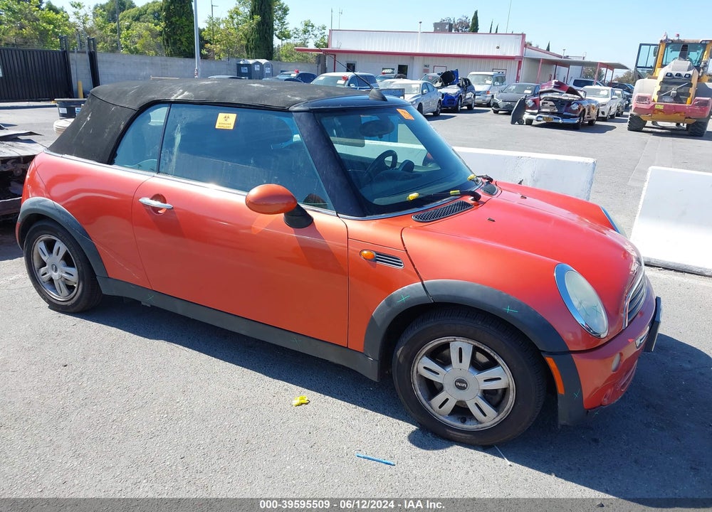 2006 MINI COOPER VIN: WMWRF33526TG14621