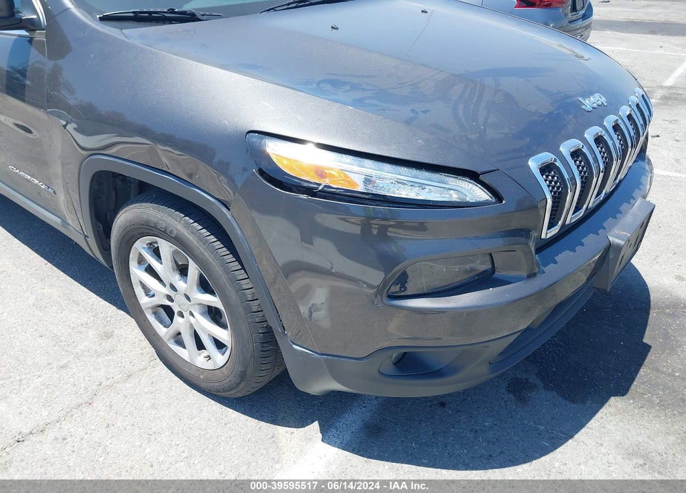 2015 JEEP CHEROKEE LATITUDE VIN: 1C4PJLCB0FW560035