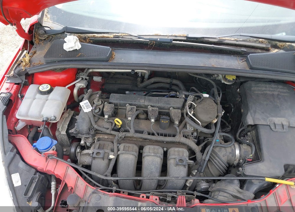 2015 FORD FOCUS SE VIN: 1FADP3F27FL329444