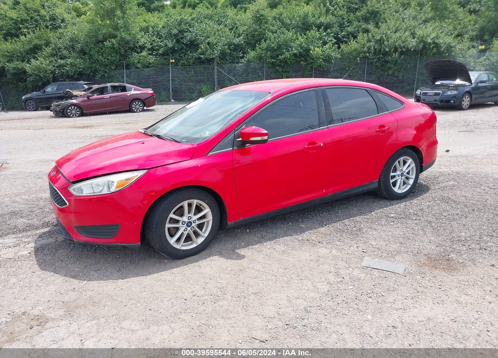 2015 FORD FOCUS SE VIN: 1FADP3F27FL329444