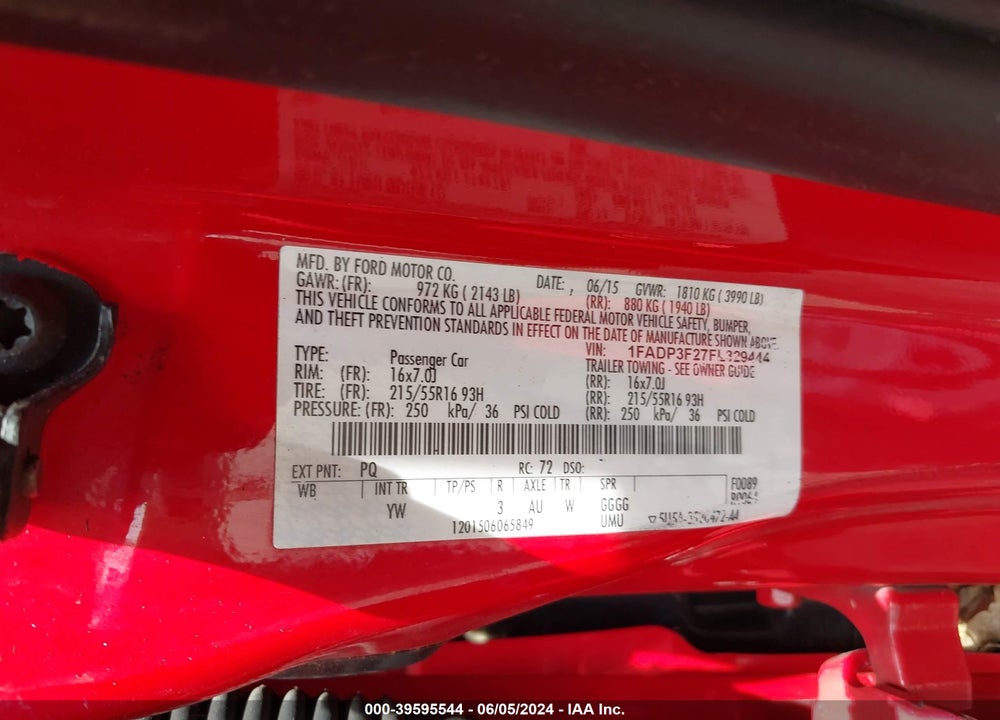 2015 FORD FOCUS SE VIN: 1FADP3F27FL329444