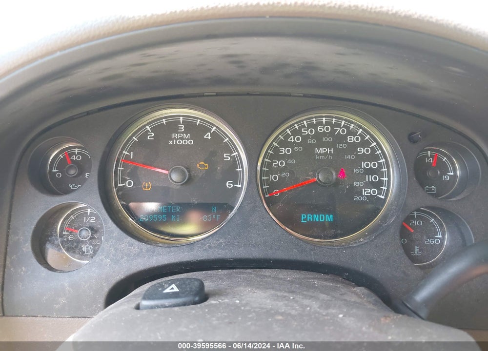 2010 CHEVROLET TAHOE LTZ VIN: 1GNUCCE08AR154429