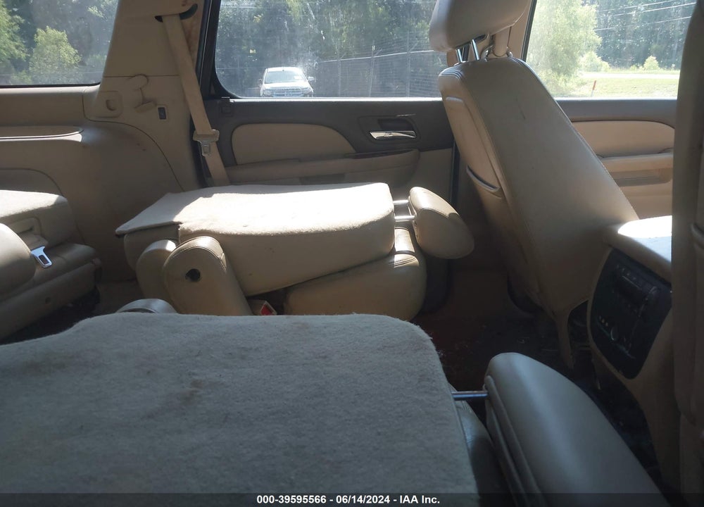 2010 CHEVROLET TAHOE LTZ VIN: 1GNUCCE08AR154429