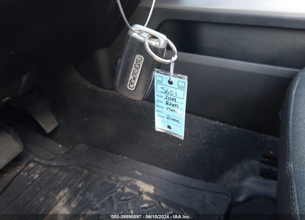 2019 RAM 1500 BIG HORN/LONE STAR 4X2 5'7 BOX VIN: 1C6RREFT4KN821871