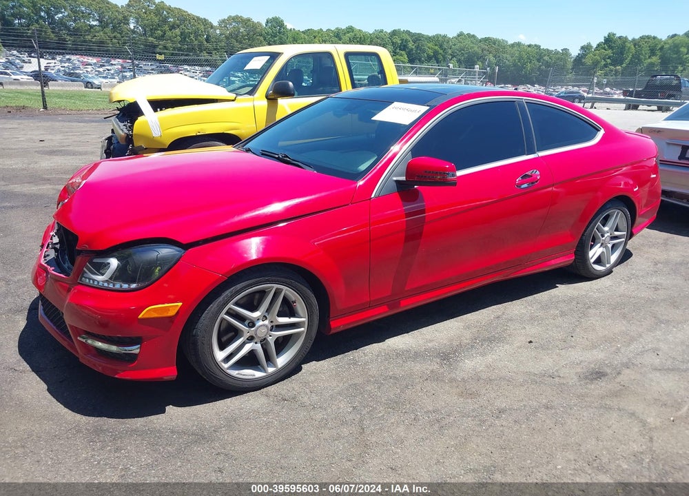 2013 MERCEDES-BENZ C 350 SPORT VIN: WDDGJ5HB2DG015441