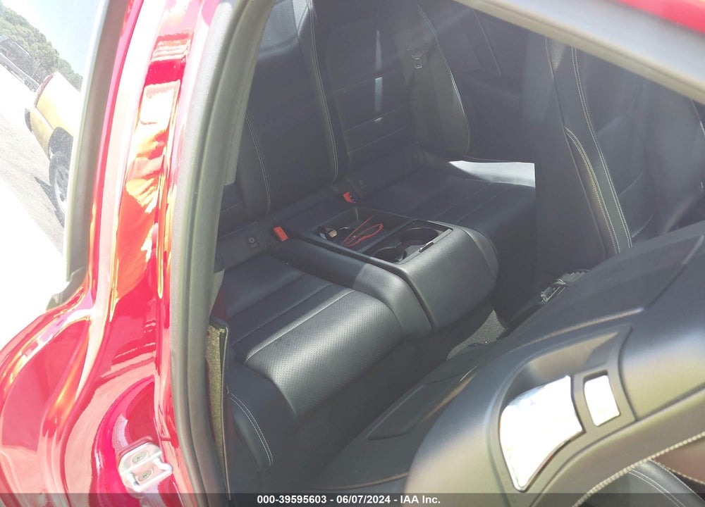2013 MERCEDES-BENZ C 350 SPORT VIN: WDDGJ5HB2DG015441