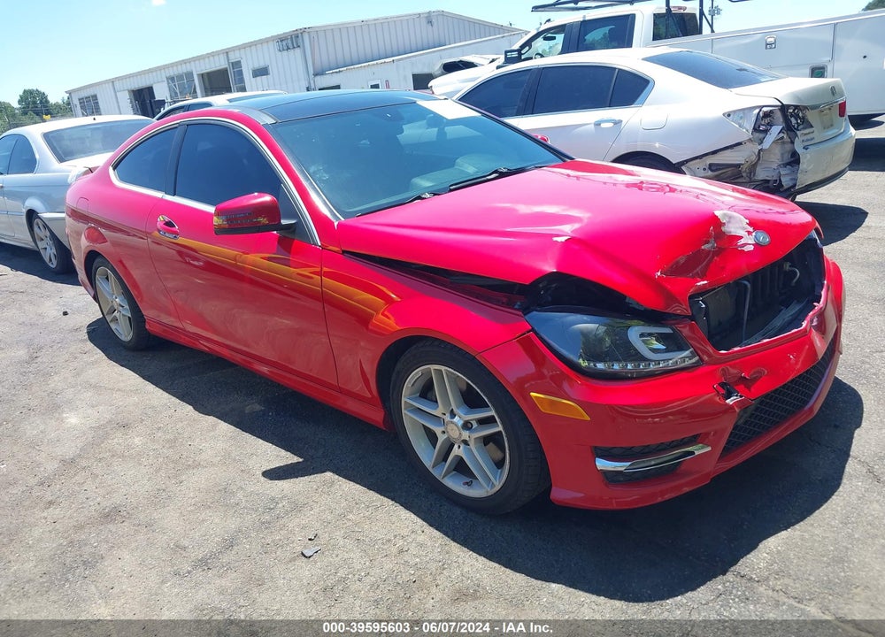 2013 MERCEDES-BENZ C 350 SPORT VIN: WDDGJ5HB2DG015441