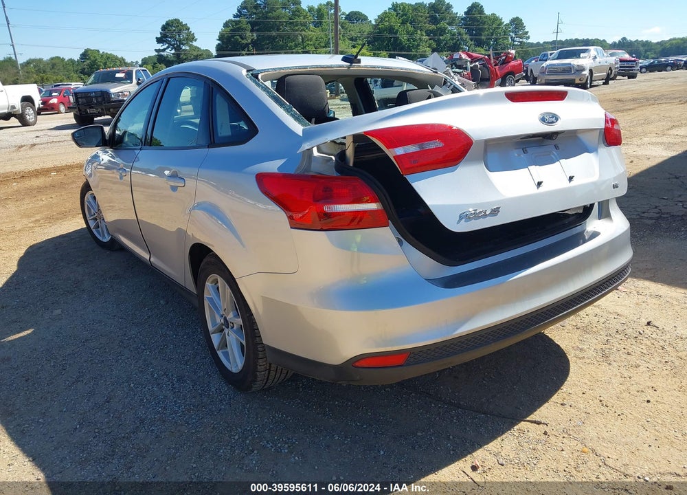 2017 FORD FOCUS SE VIN: 1FADP3F24HL320235