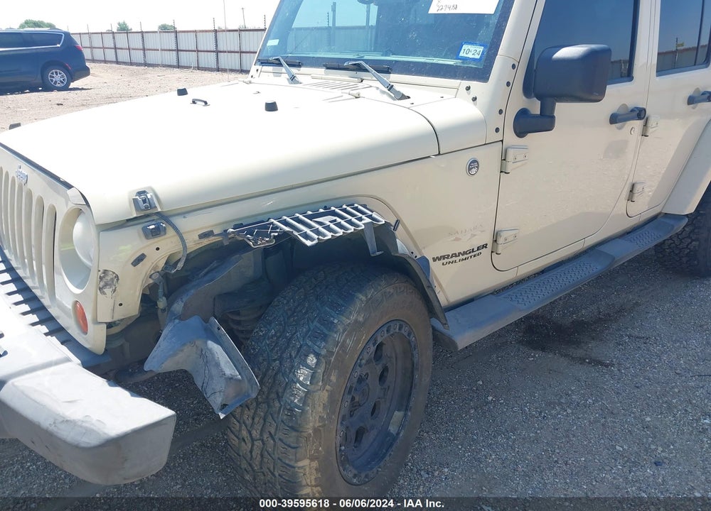 2011 JEEP WRANGLER UNLIMITED SAHARA VIN: 1J4HA5H13BL571858