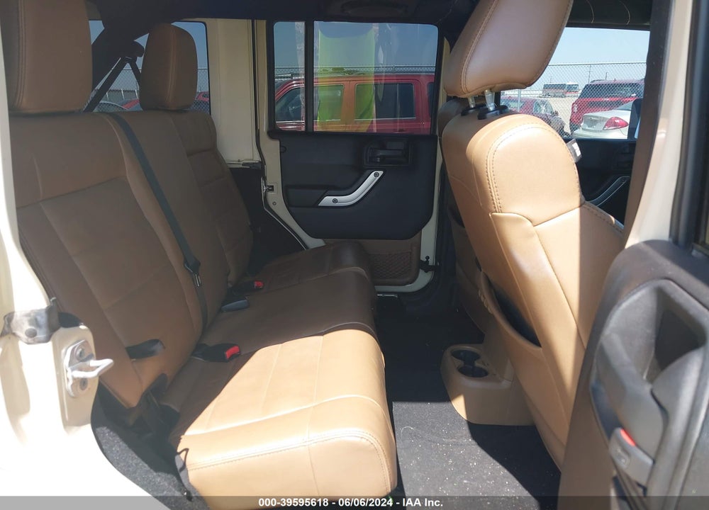 2011 JEEP WRANGLER UNLIMITED SAHARA VIN: 1J4HA5H13BL571858