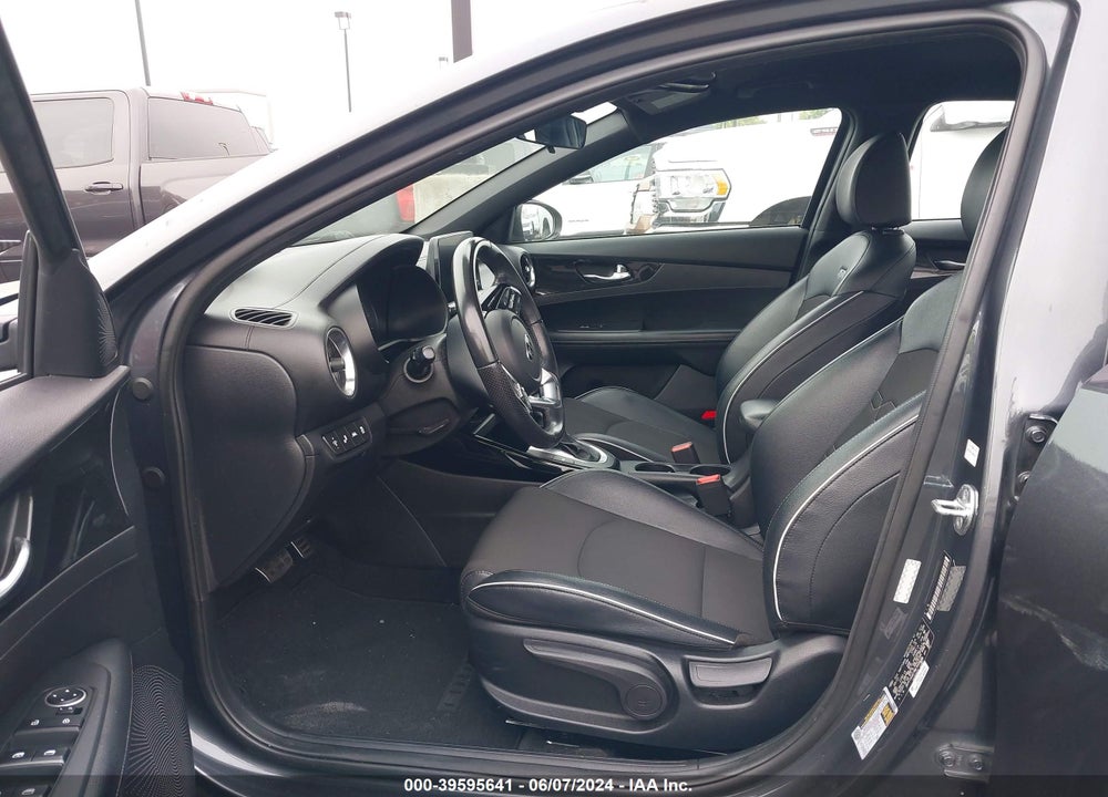 2021 KIA FORTE GT LINE VIN: 3KPF34AD7ME348675
