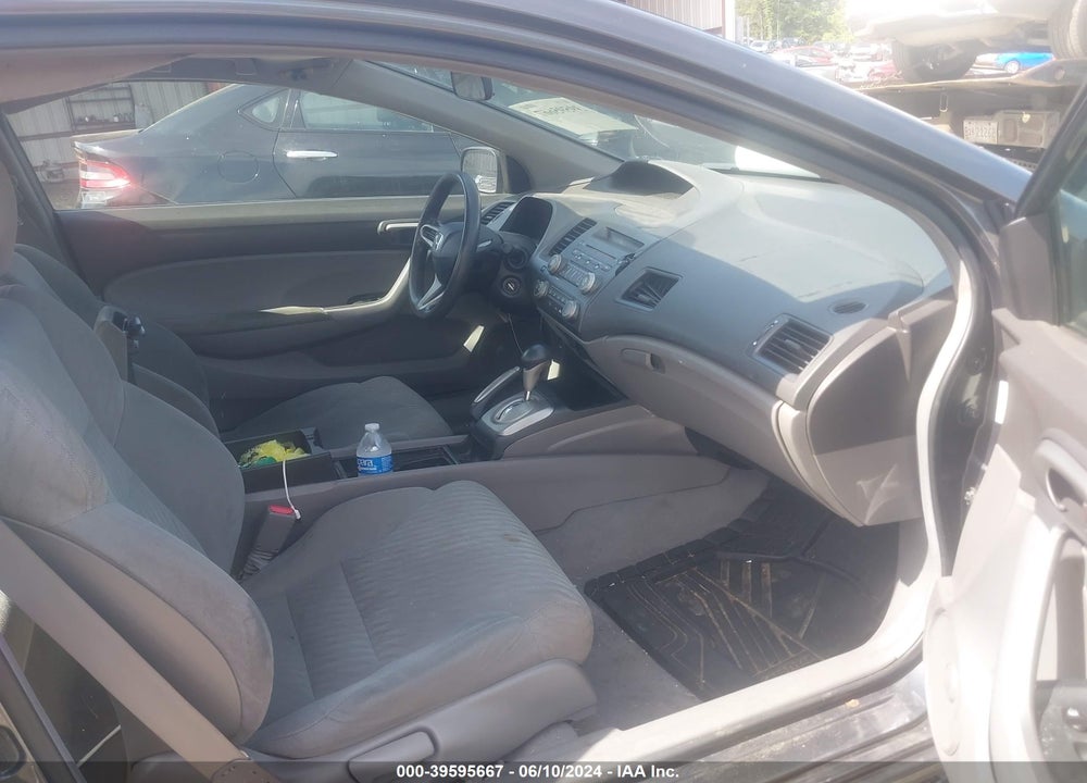 2010 HONDA CIVIC LX VIN: 2HGFG1B61AH535592