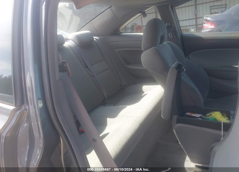 2010 HONDA CIVIC LX VIN: 2HGFG1B61AH535592
