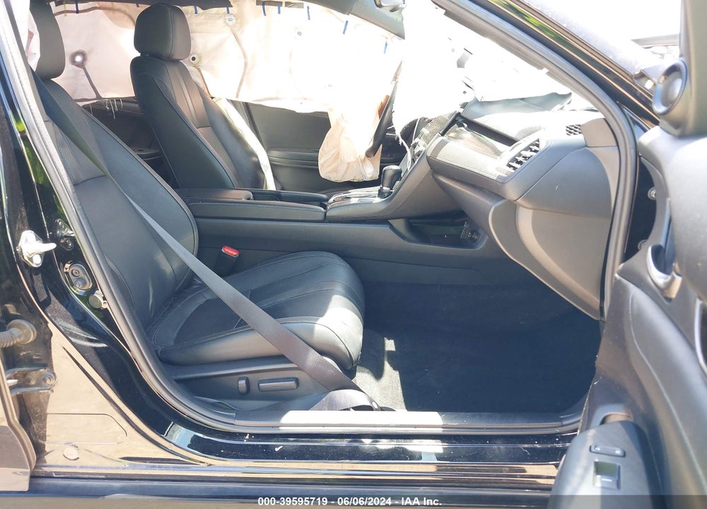 2019 HONDA CIVIC SPORT TOURING VIN: SHHFK7H9XKU223150