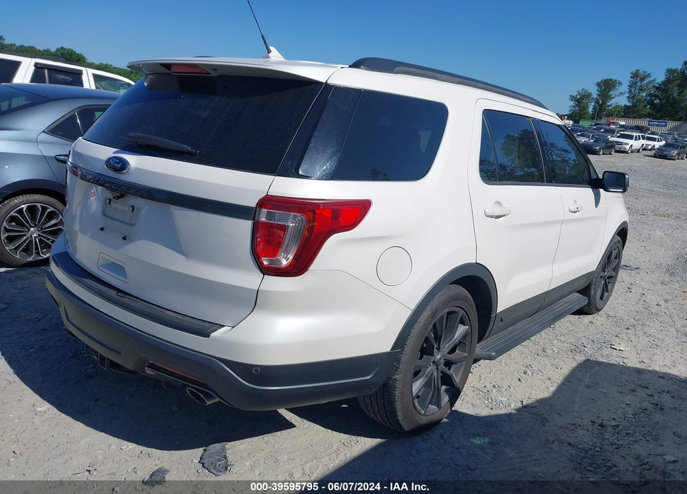 2018 FORD EXPLORER XLT VIN: 1FM5K7D89JGA02293