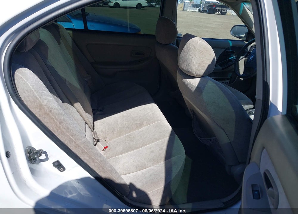 2006 HYUNDAI ELANTRA GLS/LIMITED VIN: KMHDN46D76U273583