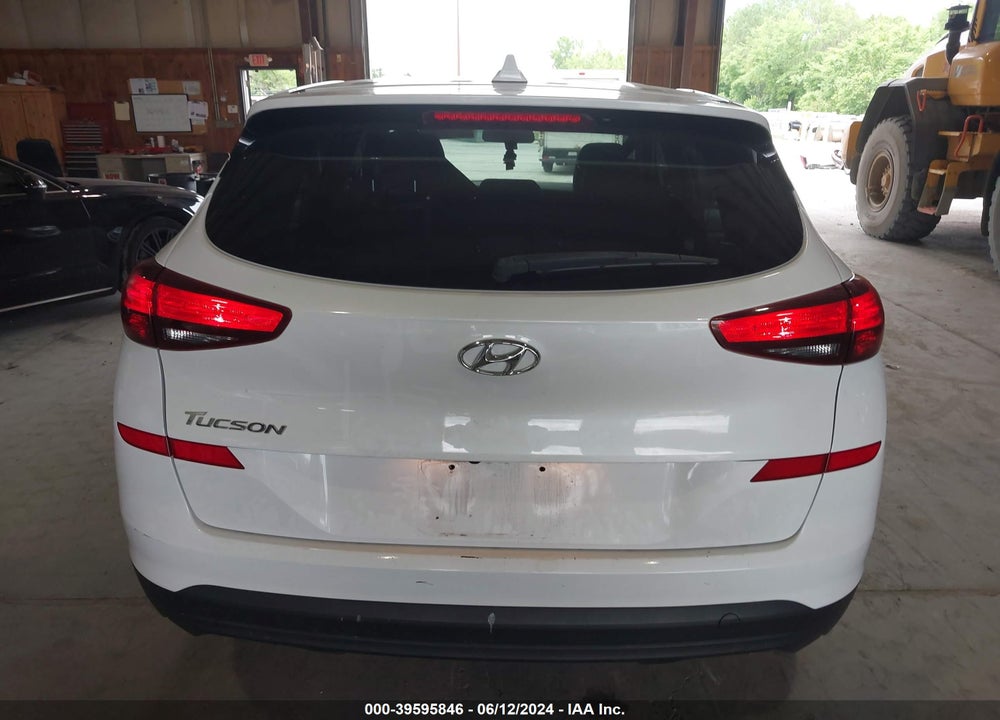2021 HYUNDAI TUCSON SE VIN: KM8J23A43MU388109