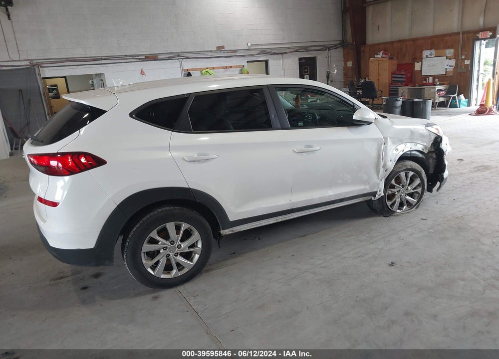 2021 HYUNDAI TUCSON SE VIN: KM8J23A43MU388109