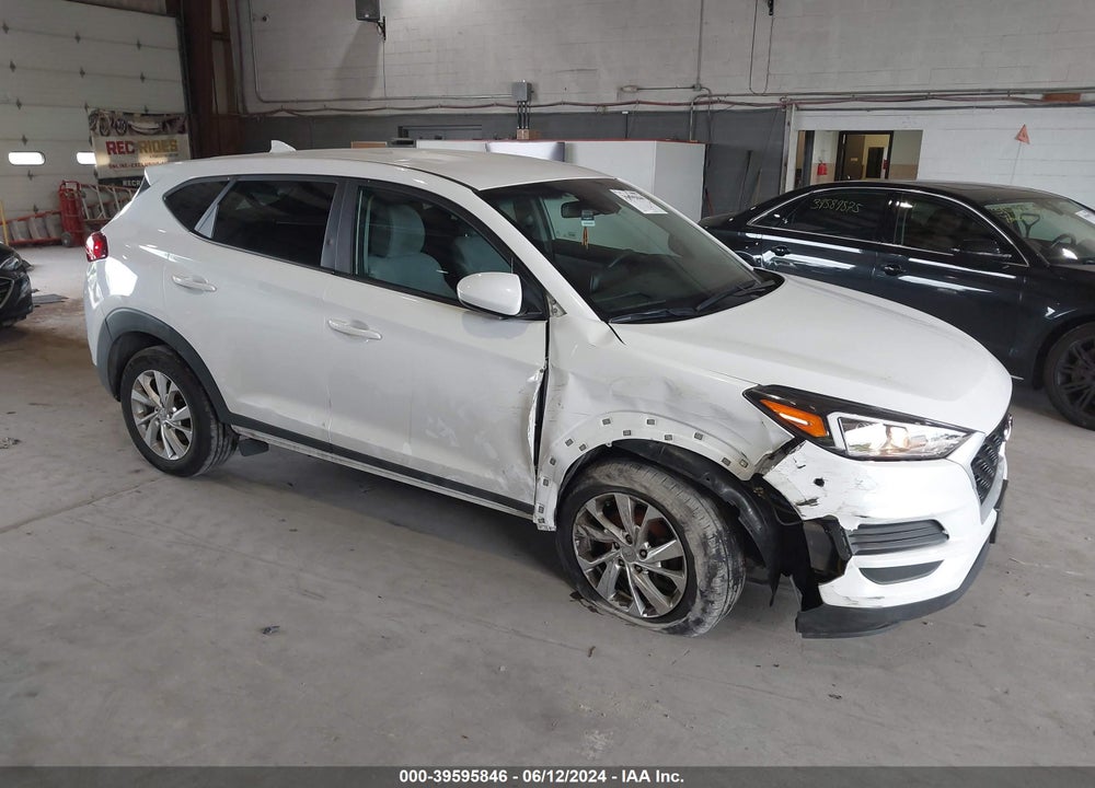 2021 HYUNDAI TUCSON SE VIN: KM8J23A43MU388109