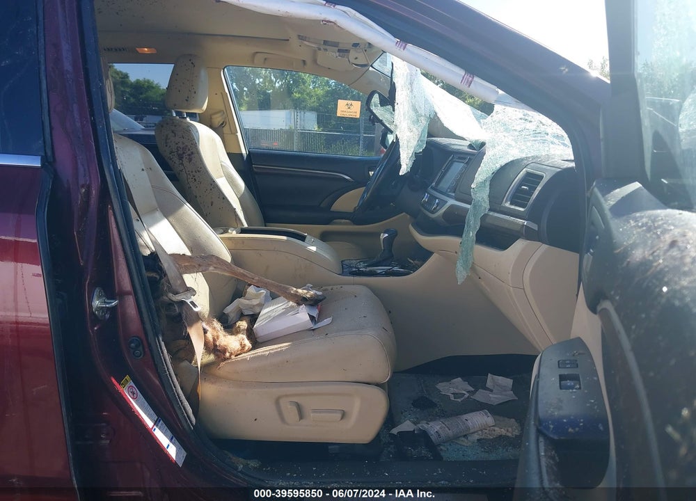 2014 TOYOTA HIGHLANDER LIMITED PLATINUM V6 VIN: 5TDDKRFH8ES008008