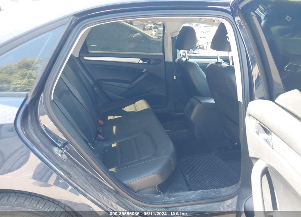 2014 VOLKSWAGEN PASSAT VIN: 1VWAP7A34EC009871