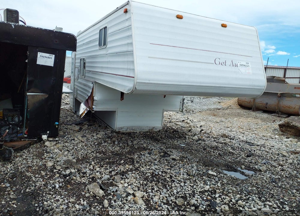 2021 HOMEMADE SLIDE IN CAMPER VIN: HOMEMADECAMPER395