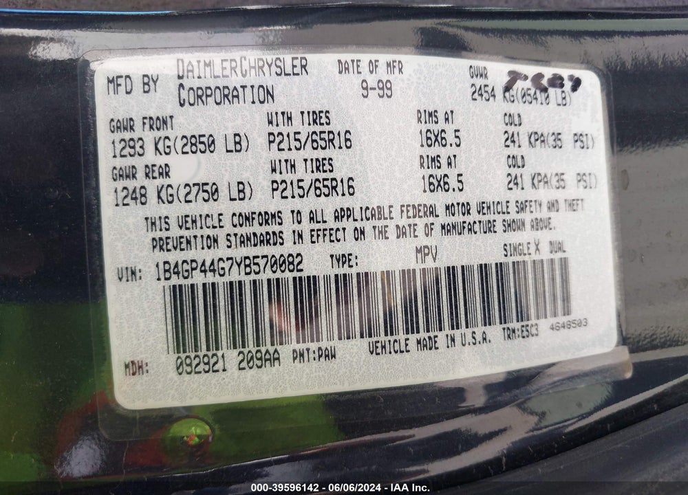 2000 DODGE GRAND CARAVAN SE VIN: 1B4GP44G7YB570082