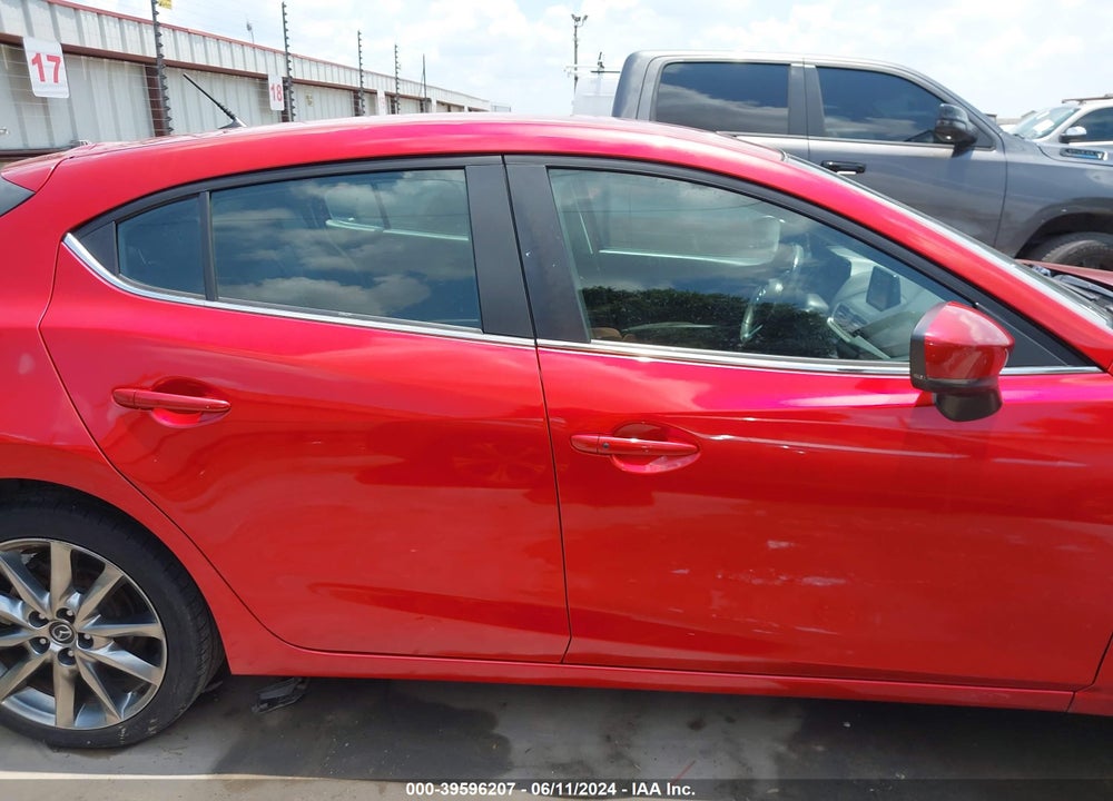 2018 MAZDA 3 TOURING VIN: 3MZBN1L39JM209500