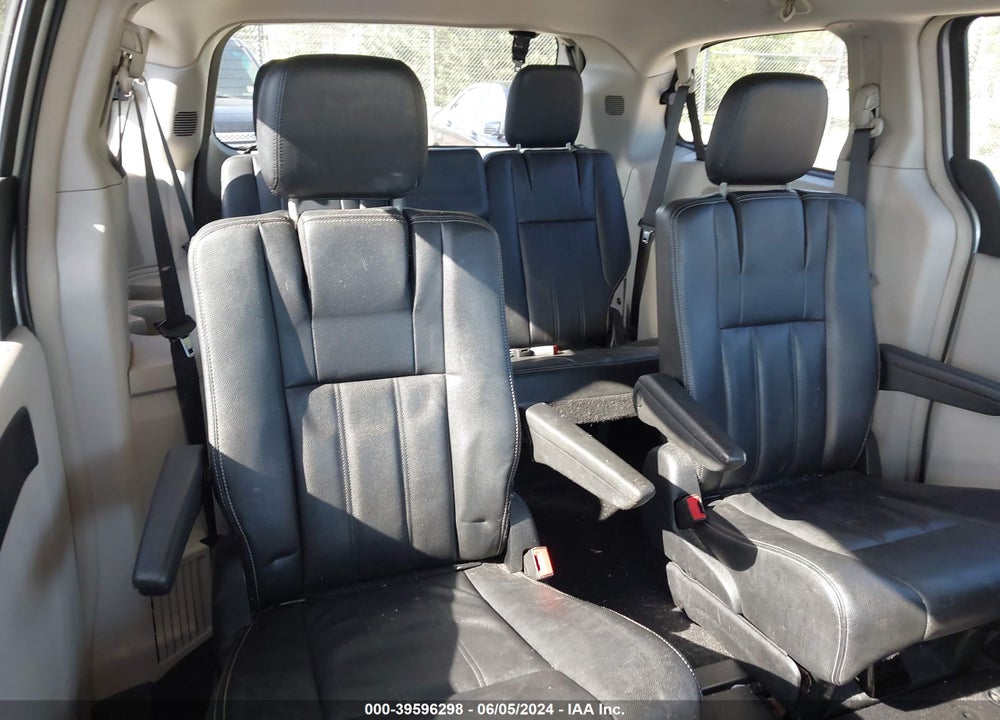 2015 CHRYSLER TOWN & COUNTRY TOURING VIN: 2C4RC1BG6FR694027
