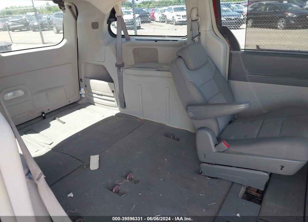 2010 DODGE GRAND CARAVAN CREW VIN: 2D4RN6DX1AR438426