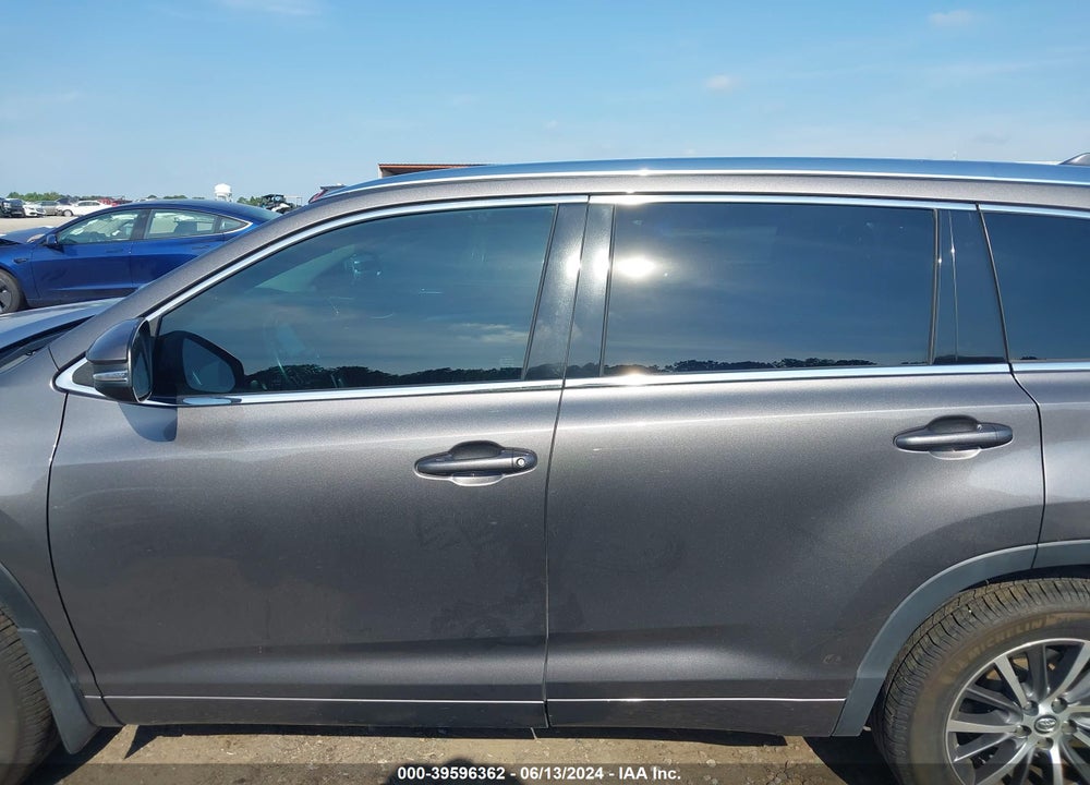 2017 TOYOTA HIGHLANDER XLE VIN: 5TDJZRFH1HS436764