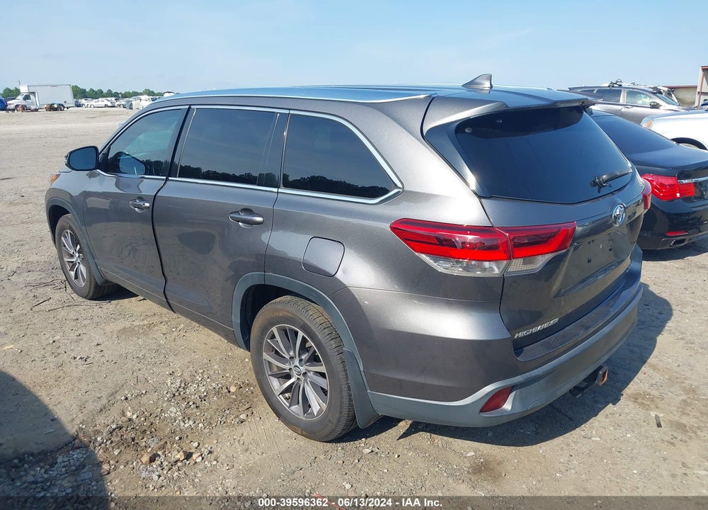 2017 TOYOTA HIGHLANDER XLE VIN: 5TDJZRFH1HS436764
