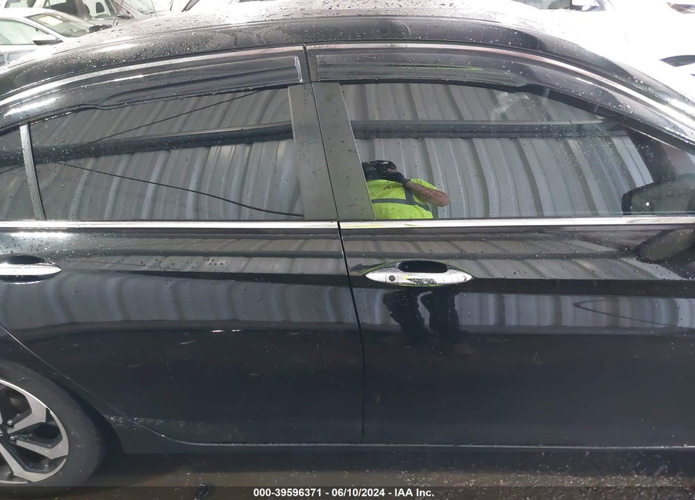 2017 HONDA ACCORD EX VIN: 1HGCR2F7XHA282531
