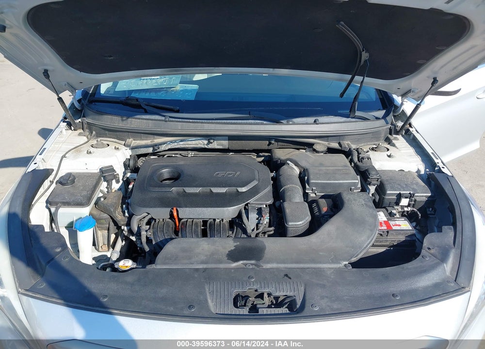 2015 HYUNDAI SONATA SE VIN: 5NPE24AF1FH222519