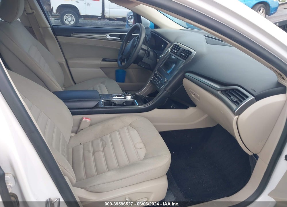 2018 FORD FUSION SE VIN: 3FA6P0HD9JR160155