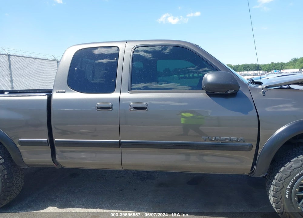 2002 TOYOTA TUNDRA SR5 V8 VIN: 5TBRT34142S313080
