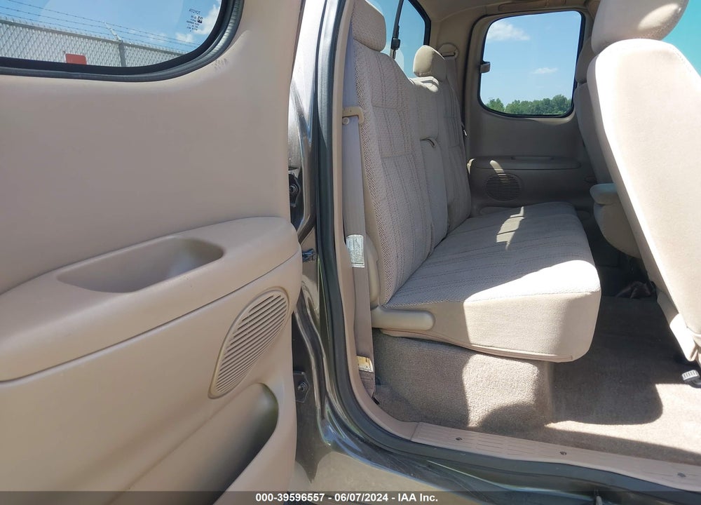 2002 TOYOTA TUNDRA SR5 V8 VIN: 5TBRT34142S313080