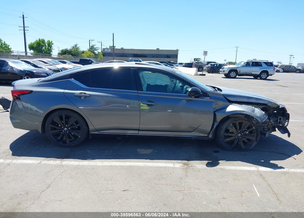 2022 NISSAN ALTIMA SR FWD VIN: 1N4BL4CV2NN333735