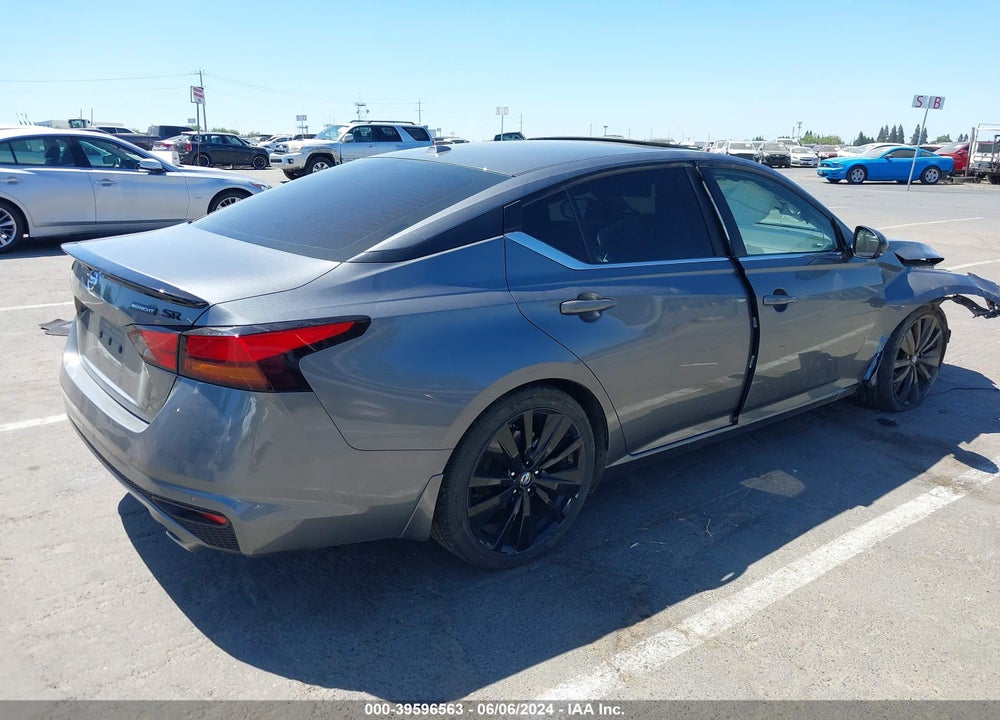 2022 NISSAN ALTIMA SR FWD VIN: 1N4BL4CV2NN333735
