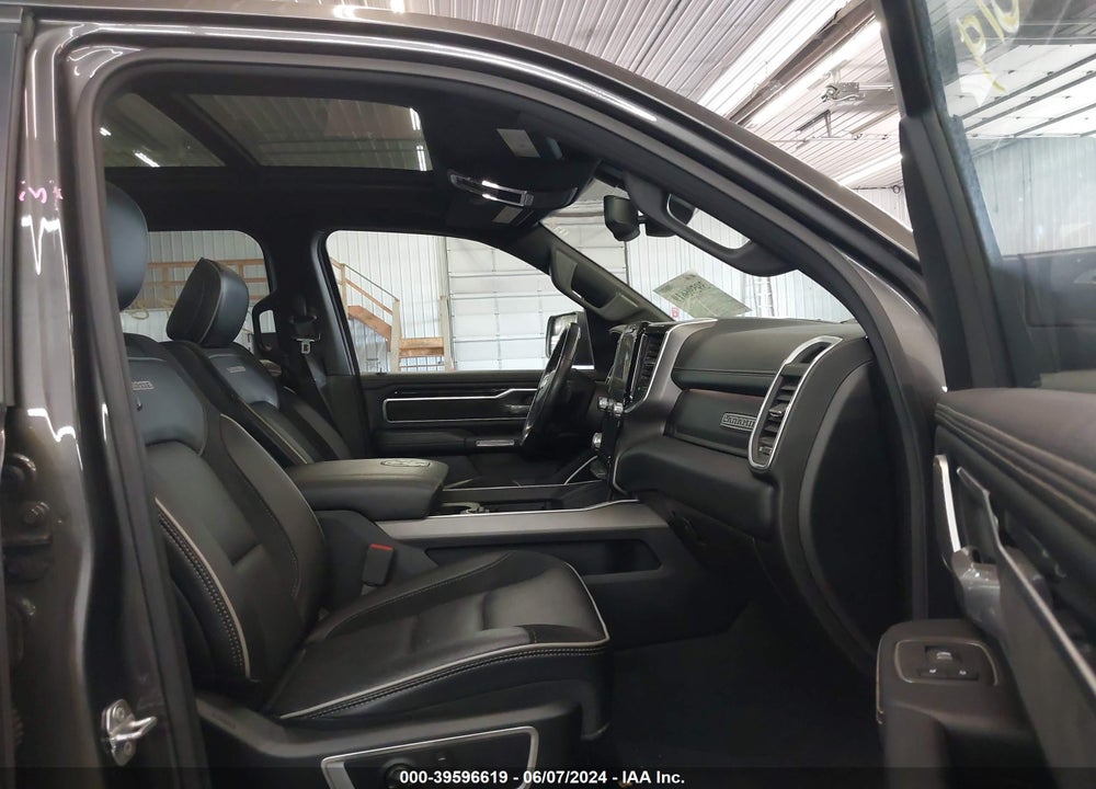 2020 RAM 1500 LAIE  4X4 6'4 BOX VIN: 1C6SRFRT6LN192442