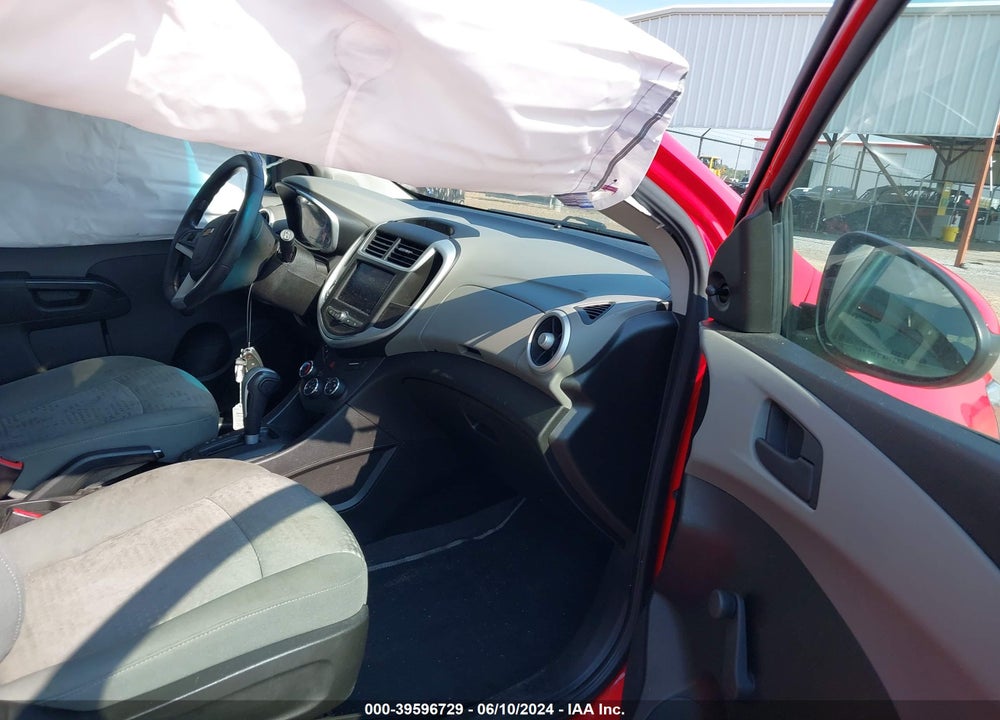 2020 CHEVROLET SONIC FWD  1FL 5-DOOR VIN: 1G1JG6SB4L4124313